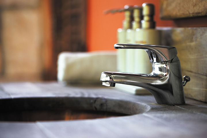 A2B Plumbers are able to fix any leaking taps you may have in Castelnau. 